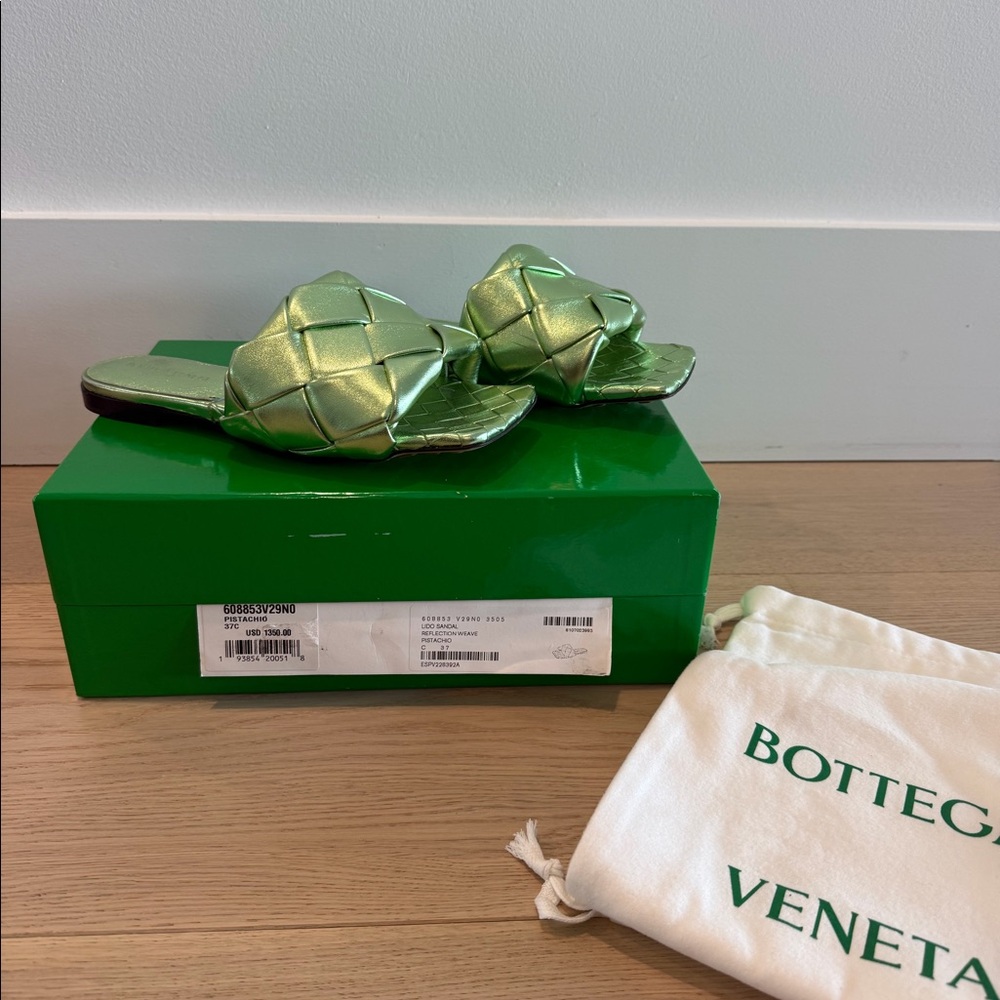 Bottega Veneta Lifo Sandal Pistachio size 37